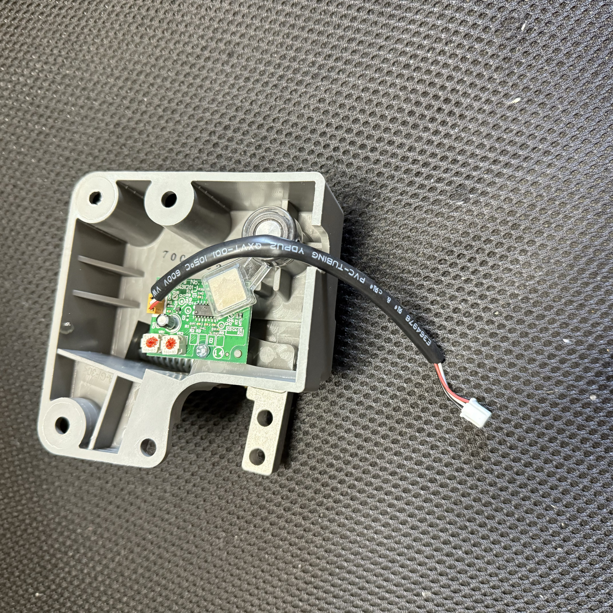 Replace Treadle Foot Controller for Brother KE-430H/438H Lockstitch Sewing Machine Replace Treadle Foot Controller for Brother KE-430H/438H Lockstitch Sewing Machine